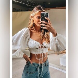 Vrg grl twist crop top tie 2 button shirred bustier abstract poplin puff balloon